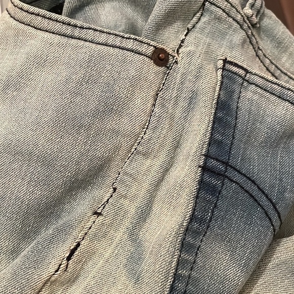 β¨HOST PICKβ¨π Women's Levi's Light  Tie-Dye Denim Jeans - Size 26W 26L π - Picture 12 of 12